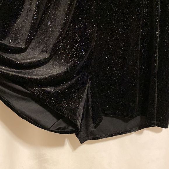 CANDIE’S Glitter Velour Romper Pockets! Stretchy Long Sleeve Party Outfit - Picture 4 of 6